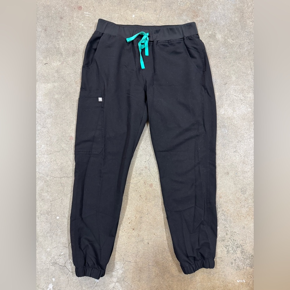 Figs Limited Edition Tari Jogger Scrub - Black